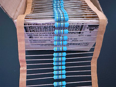 50Pcs MBE04140C4709FC100 Vishay 47R 1% Metal Film Axial Resistor 47Ohm 1W 500V