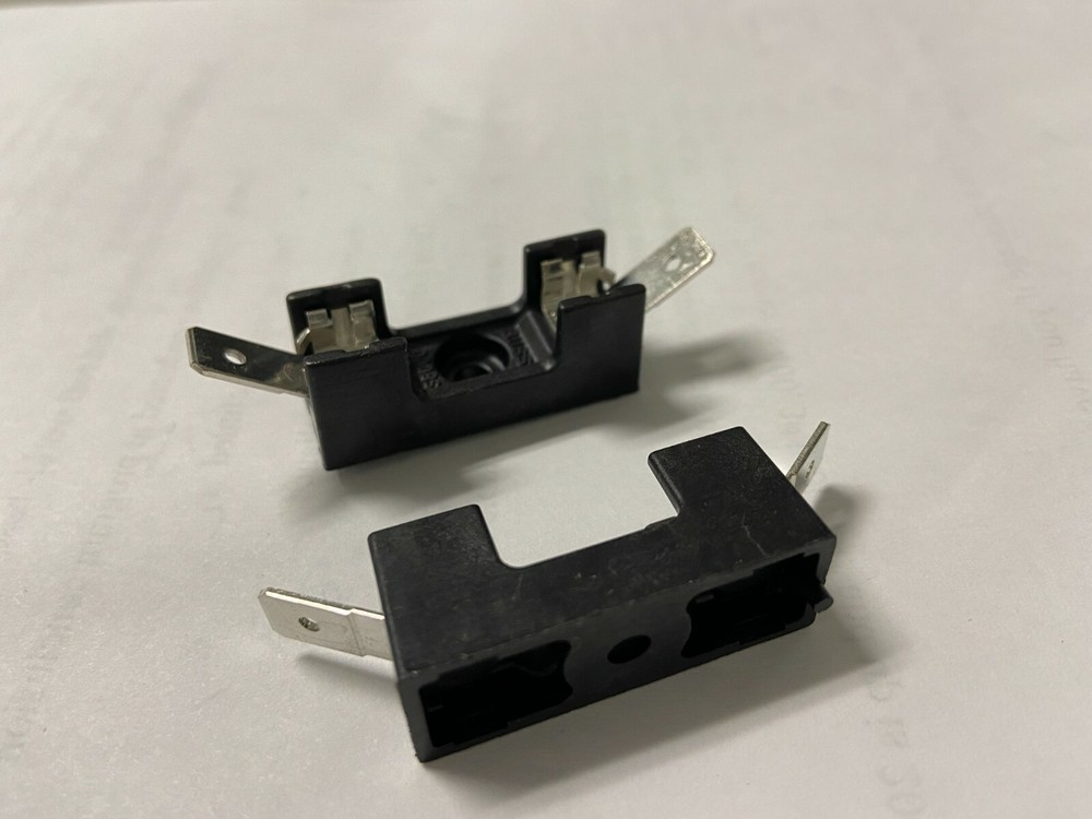 COOPER BUSSMANN BK/S-8202-1-R FUSE BLOCK, 6.3 X 32MM, BOLT-IN MOUNT (2 piece)