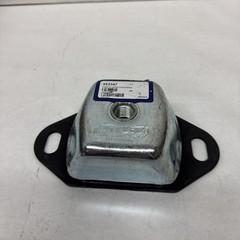 Volvo 862347 Metal Isolator Mount