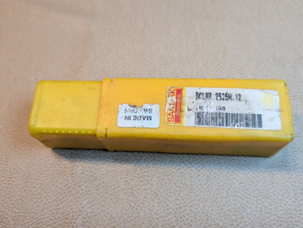 Sandvik Coromant DCLNR 2525M 12 Turning Tool Holder 25mm 1 in Lathe Shank Sweden