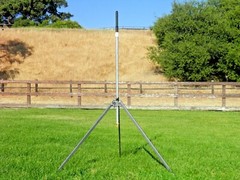 60 FT OF RAINDROPS THE MOST EFFICIENT SPRINKLER EVER ON COMMERCIAL TRIPOD