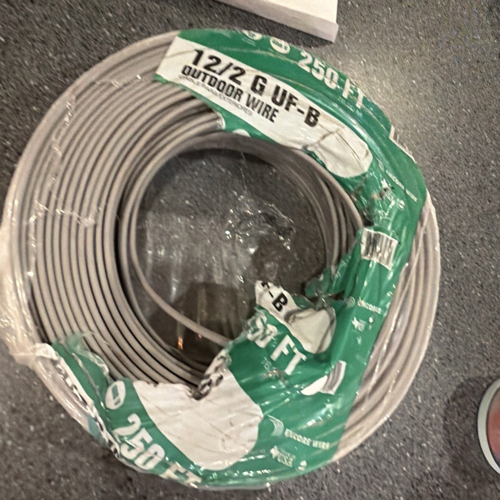 200 Ft. 12/2 Gray Solid G UF-B Wire Outdoor Encore 250 NEW