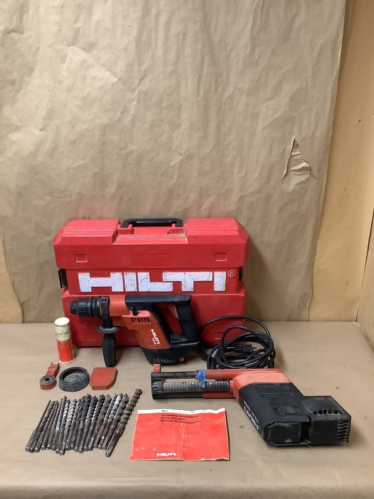 HILTI TE5 1/2″ DRIVE CORDED SDS PLUS ROTARY HAMMER DRILL IN CASE (G29021022)