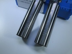 LOT ( 10 PCS ) KYOCERA 1/2″ SGS 32575 5FL .030R V-CARB SOLID CARBIDE END MILLS