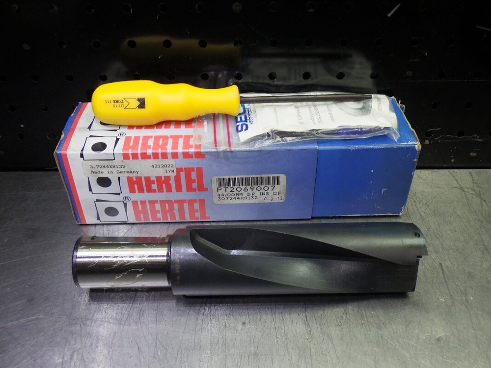 Hertel 44-47mm Coolant Thru Indexable Drill 32mm Shank 3.7244xR132 (LOC3528B)