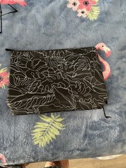 Thirty One insulated Zipper pouch In Linework Leaves Black Color Pattern NIB