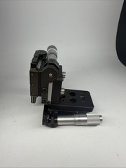 Precision Manual XYZ Micro Positioning Stage Micrometer Driven Optical Stage