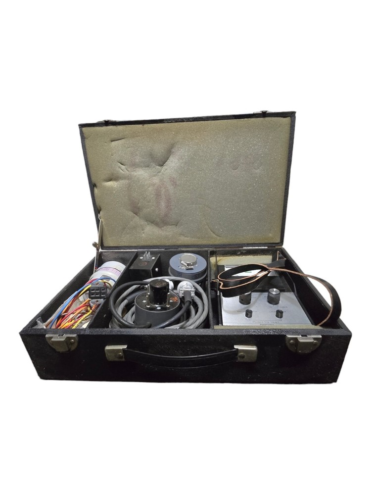 Pyrotechnics Sensitivity Test Set Model SCU-9 With Case And Accessories