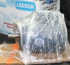 One Leeson 102868 General Purpose Electric Motor AC 1725RPM 1/4HP 60HZ S56C NEW