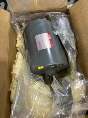 *NEW* Dayton 1/4hp Yoke Mount pedestal/ post mount Fan Motor Model 3M504