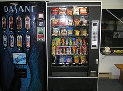 (25) SNACK VENDING MACHINE $3.00 / $3.25 PRICE LABELS – Free Ship!