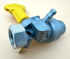HONDA Petcock Valve Assy EB11000 EL5000 ES6500K1 GX610 16950-ZA0-023 Genuine OEM