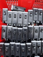 1-EATON/CUTLER HAMMER BAB1020/BA1020 1 POLE 20A BAB CIRCUIT BREAKER (USED)