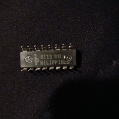 Interface IC 16-Pin DIP Through-Hole Plastic Package MPN P4002-2 W1140098