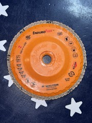Two Walter 4-1/2” 40 Grit Spin-On Enduro-Flex 06B454 4.5″ X 5/8-11 2 Flap Disc