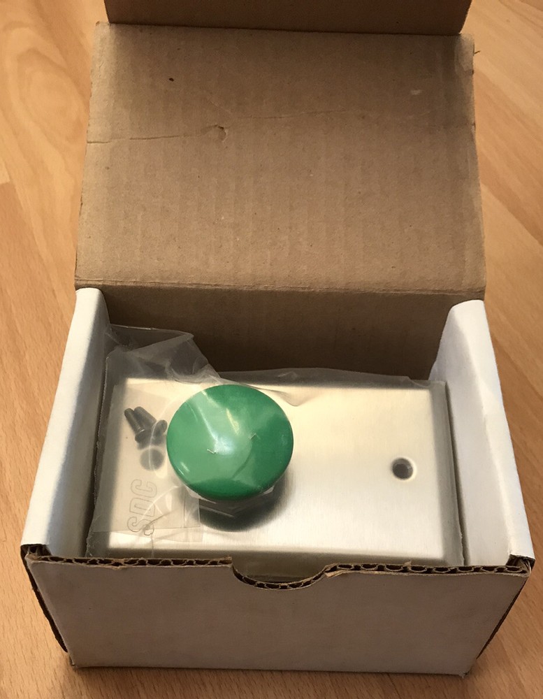 SDC 432G0U Push Switch (Green Button, Finish: 630)