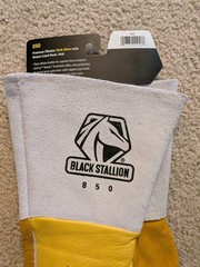 Black Stallion 850L Welding Gloves. Nomex Lined Elkskin Stitch. Size Large. NEW