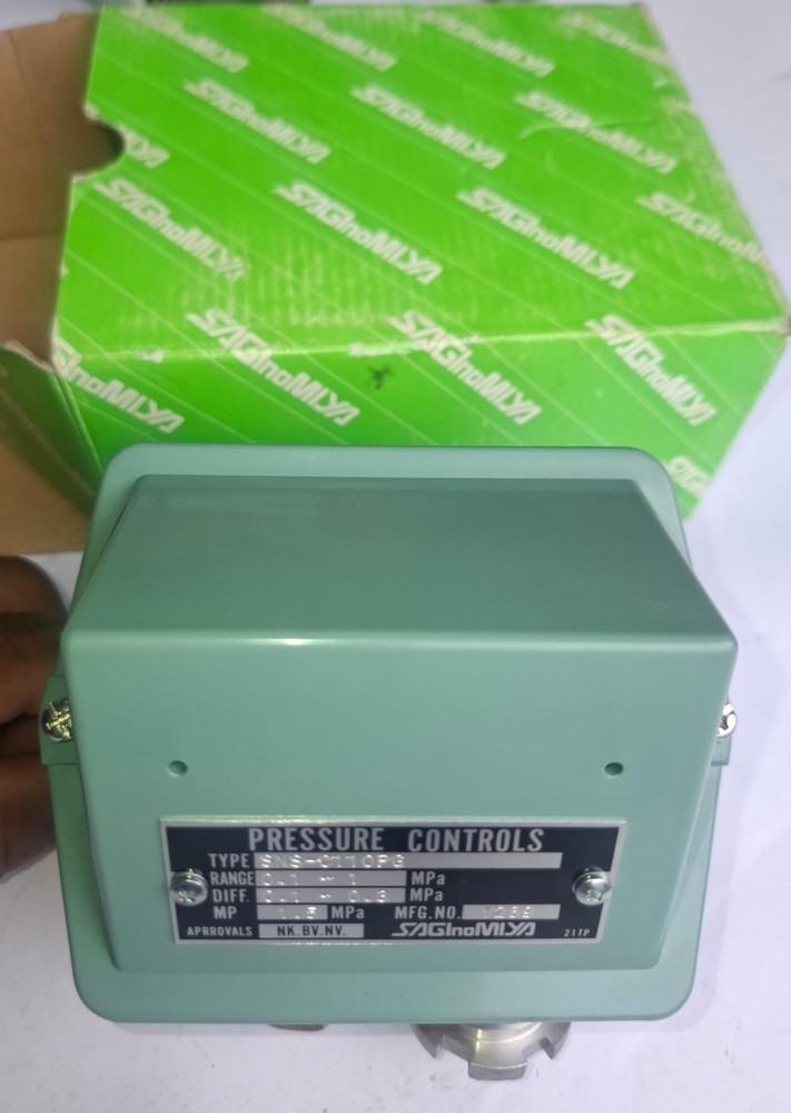 Saginomiya SNS-C110PG Pressure Switch 0.1 ~ 1 MPa Diff 0.1 ~ 0.3MPa Max 1.5 MPa