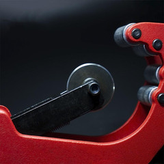 Pipe Tubing Cutter Tool 5/9″ to 2-5/9″ Outer Diameter for Cutting PVC PPR PE Pip