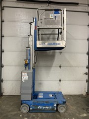 2015 GENIE GR15 15’ ELECTRIC RUNABOUT SCISSOR VERTICAL MAST DRIVABLE MAN LIFT