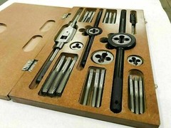 British Standard Whitworth 1/4″ To 1/2” 14 Pcs Tap And Die Set Kit In Wooden Box