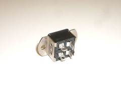 CINCH JONES BEAU MOLEX S-304-AB 38330-0504 POWER SOCKET PANEL MOUNT 4 PIN