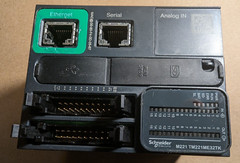 Schneider TM221ME32TK Modicon M221 Controller, 32 I/O, PNP, Ethernet ( New)