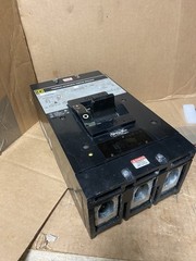 SQUARE D CAT NO: LAL36300MB THERMAL MAGNETIC CIRCUIT BREAKER 400A 600VAC 250VDC