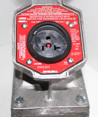 ⭐NEW⭐ EATON CROUSE HINDS ENR21201 EXPLOSION PROOF 20-Amp 120Vac 20A RECEPTACLE