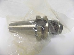 Accupro BT40 Taper Shank End Mill Holder 2.56 Projection 5/8 Hole Dia 582396
