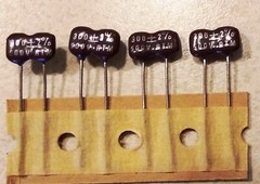 4 PCS 300pf Silver Mica 2% Capacitors 500v RTM