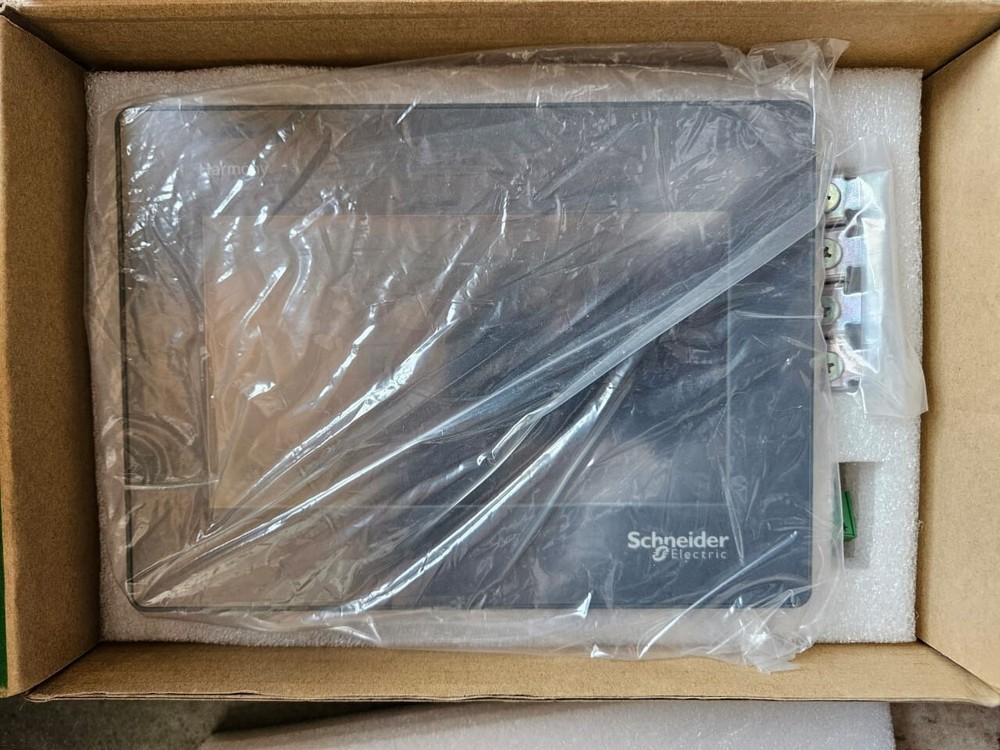 Schneider Electric HMIET6401 7W Touch Panel
