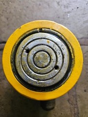 REFURBISHED Enerpac RCS302, 32.4 ton Capacity, 2.44 in Stroke Hydraulic Cylinder