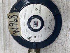 Ue United Electric F110A 7BS Temperature Controller 0-400f 125/250v-ac Nice