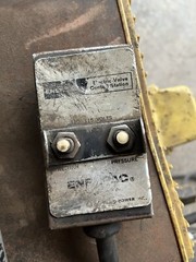 Enerpac Hydraulic Pump PER5045 Unsure if it works For Parts