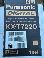 Panasonic KX-T7220 Digital phone (WHITE) *New in original box