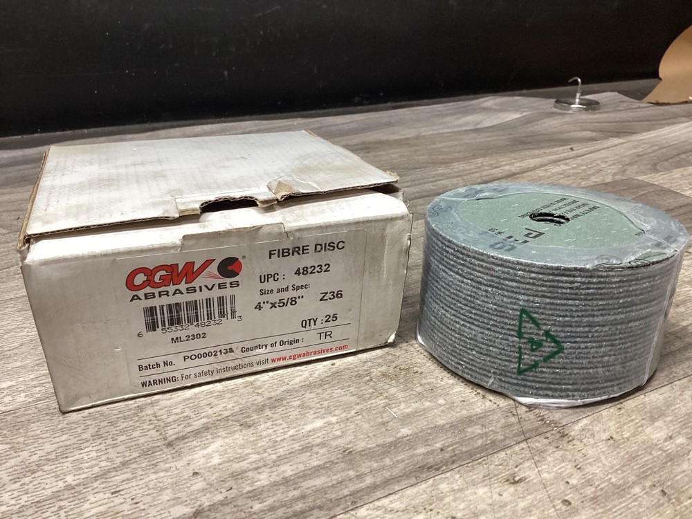 25Pack -CGW Abrasives RESIN FIBRE DISCS 4”X5/8” 48232 #113N159