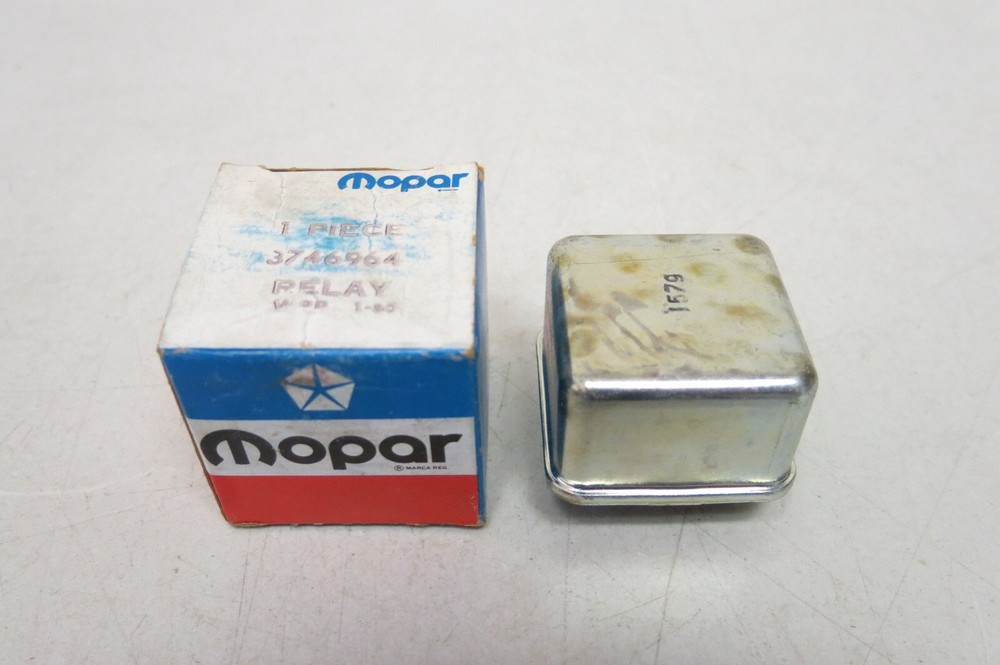 Vintage Mopar Rear Window Defroster Relay for 76-77 Dodger Plymouth (3746964)