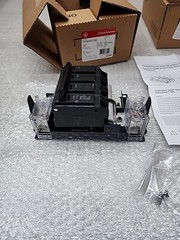 GE, THQMV175E, Circuit Breaker, 175 Amps 120/240V ( NEW )