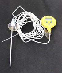 Traceable Water-Proof Digital Thermometer -50C +300C or -58F +572F Works