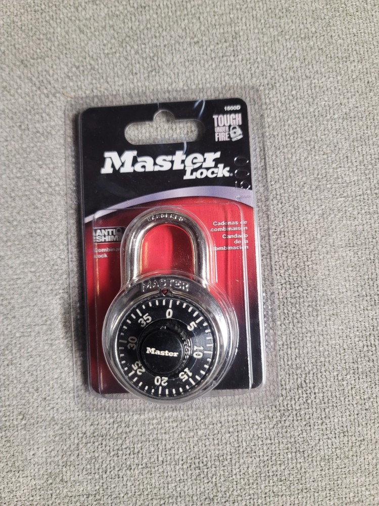 Master Lock 1500D Locker Lock Combination Padlock School, Gym 1 Pack- Black NEW