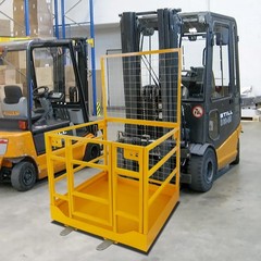 ✅43 x 45 inches Forklift Safety Cage Forklift Basket 1400 lbs Capacity Safety