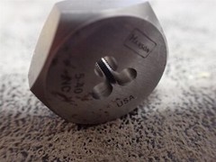 NEW Irwin 6416 5-40 HSS Hex Rethreading Die (BN272)