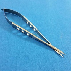 FINE TIP POINT SPRING SELF RETRACTING STITCH MICRO SCISSORS 5.5″ STRAIGHT