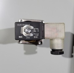 SMC VX3240-03N-5DZ1-B Solenoid Valve 0.3 MPa Air/Water, 1/4″ NPT, 24v DC Coil
