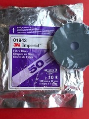 3M 01943 IMPERIAL RESIN FIBRE (10) DISCS 50 GRIT GRADE 5″ INCH x 7/8″ INCH 1943