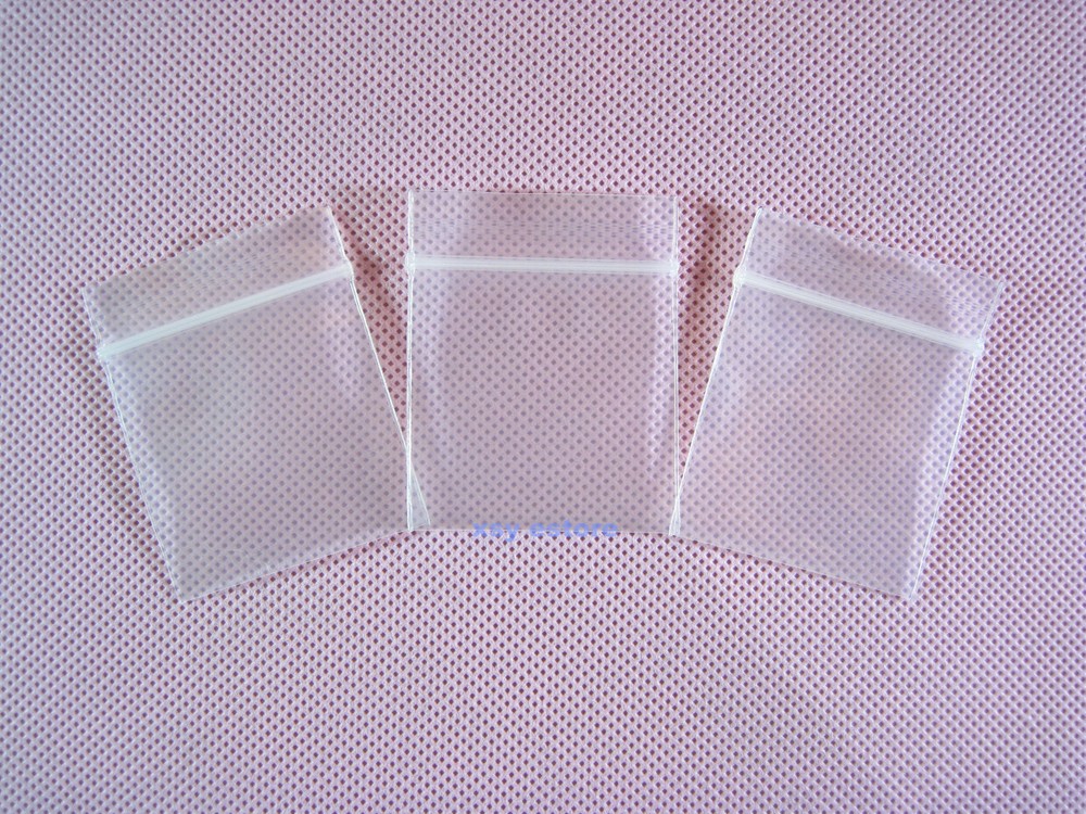 100 Thick 4 Mil Mini Zipper Bags 1.2″ x 1.5″_30 x 40mm Poly Reclosable Pouches
