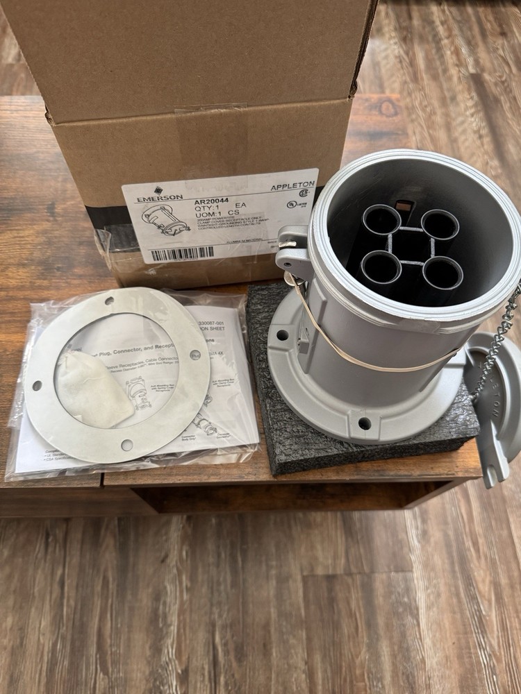 AR20044 APPLETON RECEPTACLE