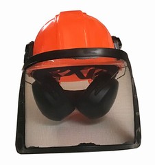 Cold Creek Chainsaw Chap 40″ (LARGE) —BONUS— Free pair of gloves !!