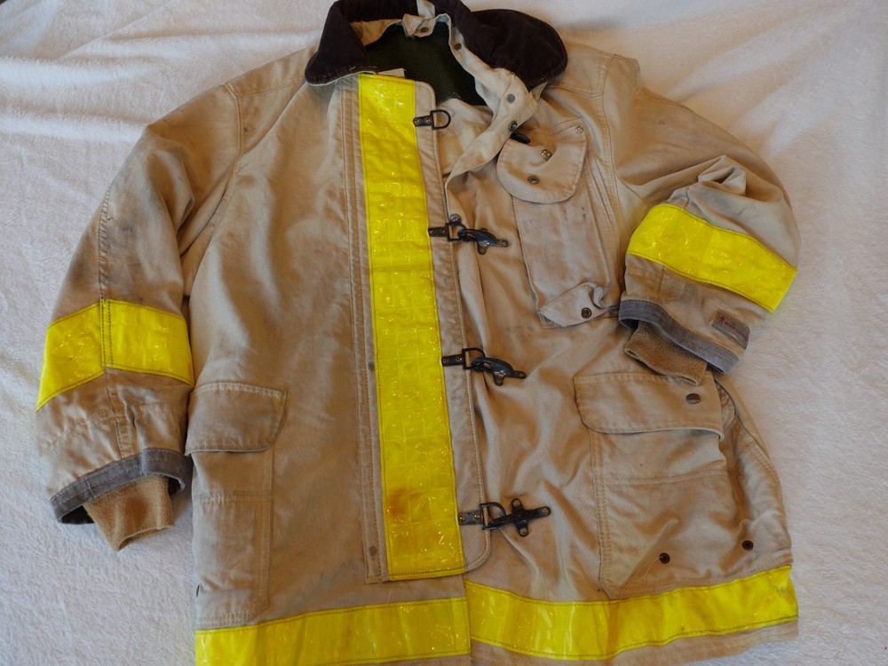 Vintage 1991 Body Guard Turnout Coat Fireman Jacket Lobster Clasp Reflective
